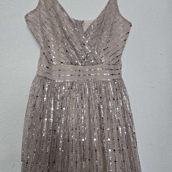 B Darlin Shimmering Gold Prom .Size 3 - 4 - Picture 2 of 11